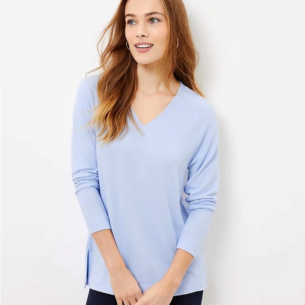 Loft S‎ Blue V Neck Knit Soft Top Blouse